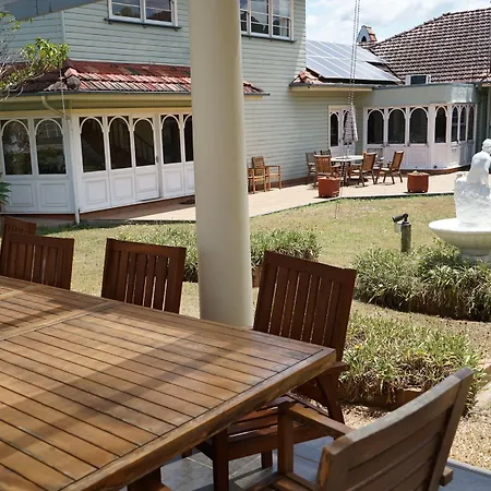 Melville House Bed And Breakfast-2